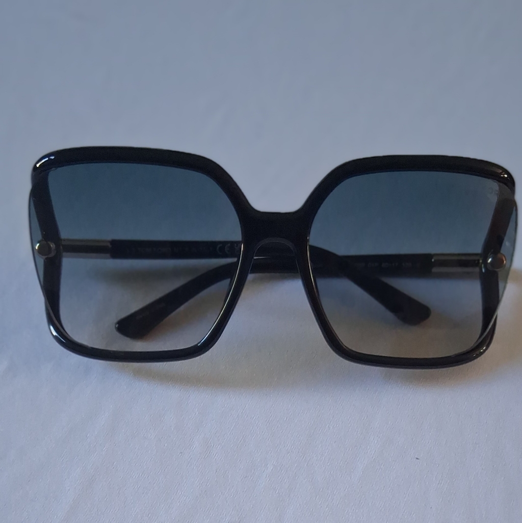 Tom Ford Solange02 Oversized Sunglasses Brand New Never Worn